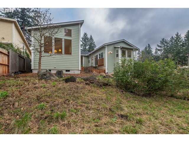 15427 Se River Rd, Oak Grove, OR 97267