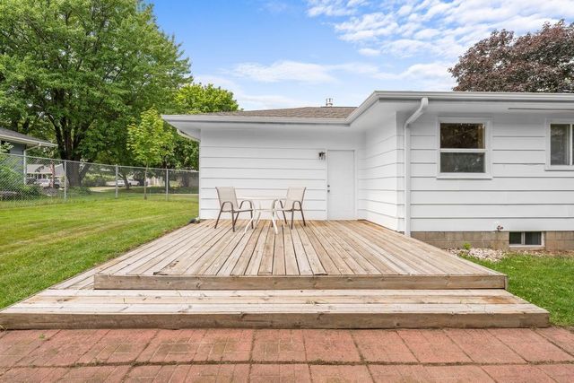 516 Gray Street, Hudson, WI 54016