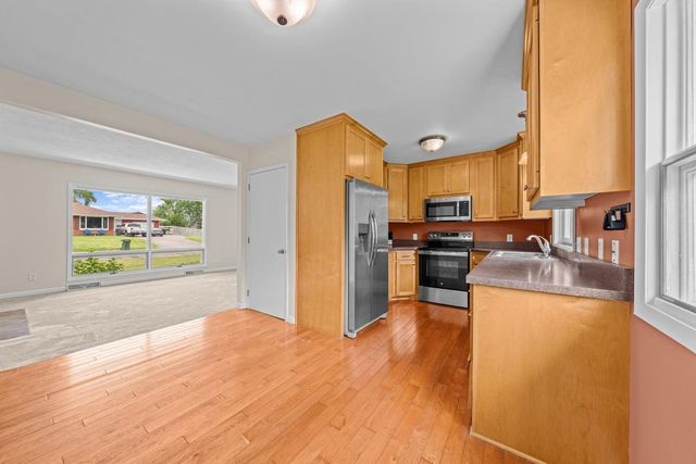 516 Gray Street, Hudson, WI 54016