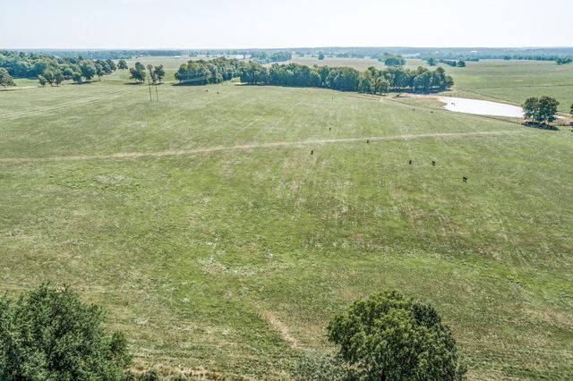 4697 North Farm Road 175, Springfield, MO 65803