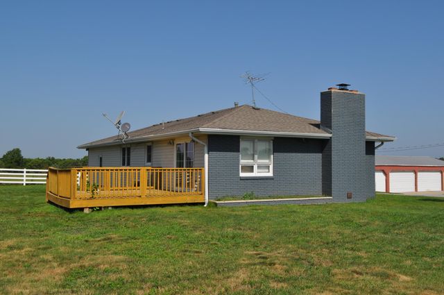 4697 North Farm Road 175, Springfield, MO 65803
