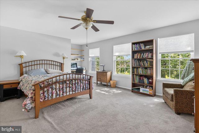 33 KLEIN DR, Bordentown, NJ 08620