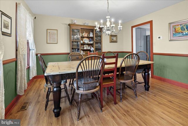 33 KLEIN DR, Bordentown, NJ 08620