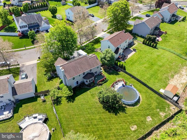 33 KLEIN DR, Bordentown, NJ 08620