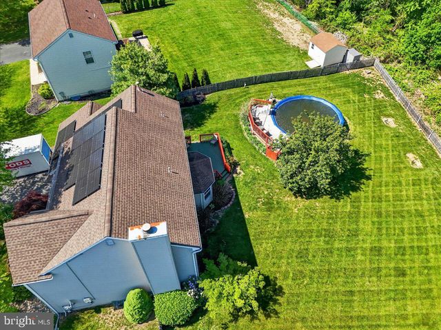 33 KLEIN DR, Bordentown, NJ 08620