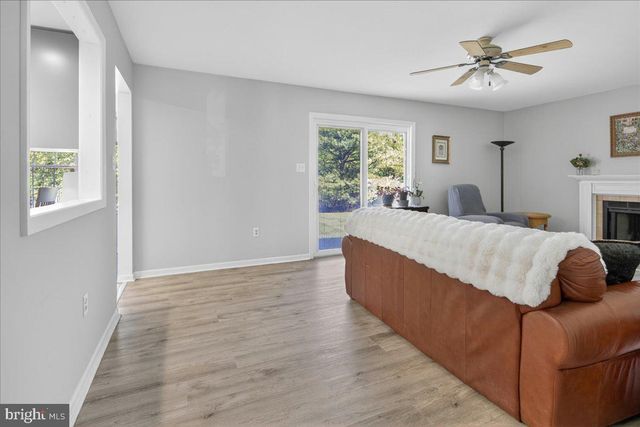 33 KLEIN DR, Bordentown, NJ 08620
