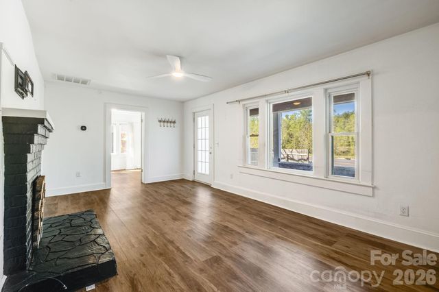 1148 Charlotte Highway, Fairview, NC 28730