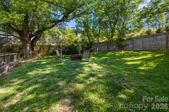 1148 Charlotte Highway, Fairview, NC 28730