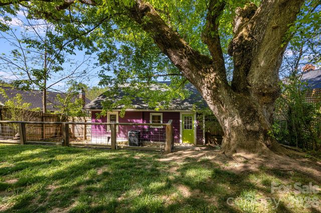 1148 Charlotte Highway, Fairview, NC 28730