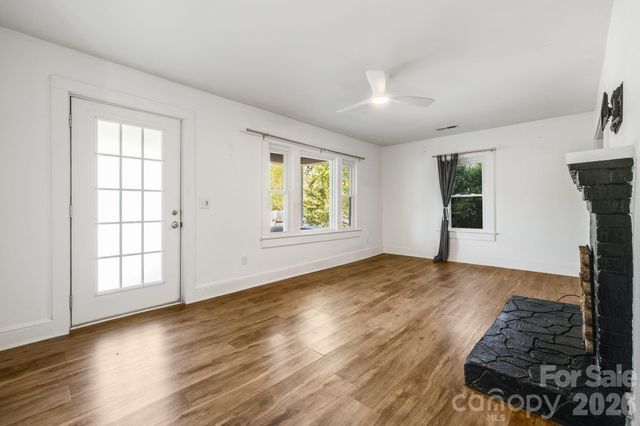 1148 Charlotte Highway, Fairview, NC 28730