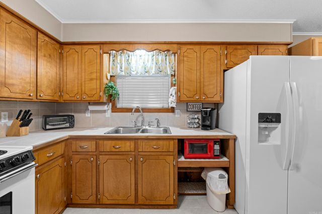 3401 Vickie Drive, Bryant, AR 72022