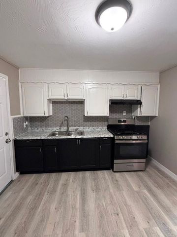 2713 Hanger Avenue, Fort Worth, TX 76105