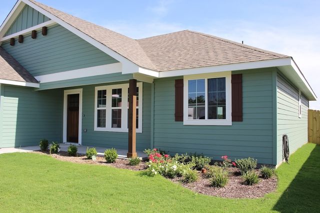 202 Walnut Street, Whitesboro, TX 76273