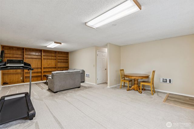 10714 NW 22nd Avenue, Vancouver, WA 98685
