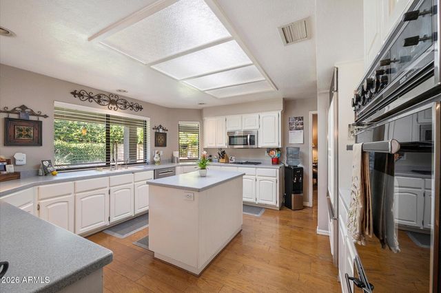 84 E BUENA VISTA Drive, Tempe, AZ 85284