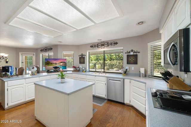 84 E BUENA VISTA Drive, Tempe, AZ 85284