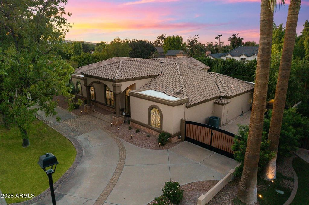 84 E BUENA VISTA Drive, Tempe, AZ 85284 — exterior
