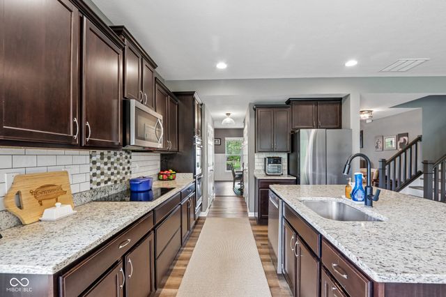 10137 Pepper Tree Lane, Noblesville, IN 46060