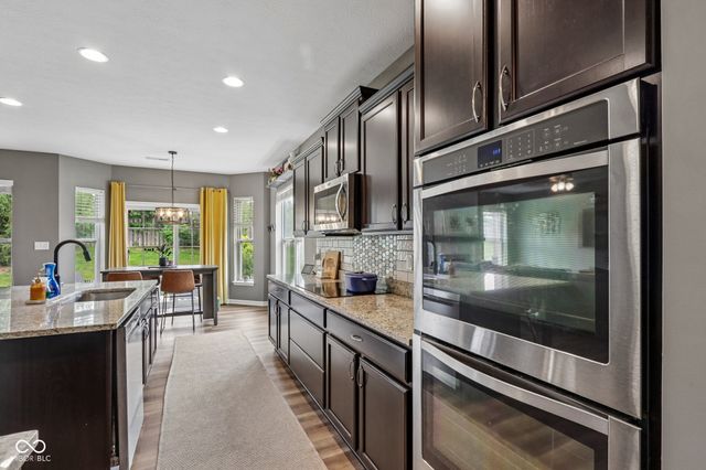 10137 Pepper Tree Lane, Noblesville, IN 46060