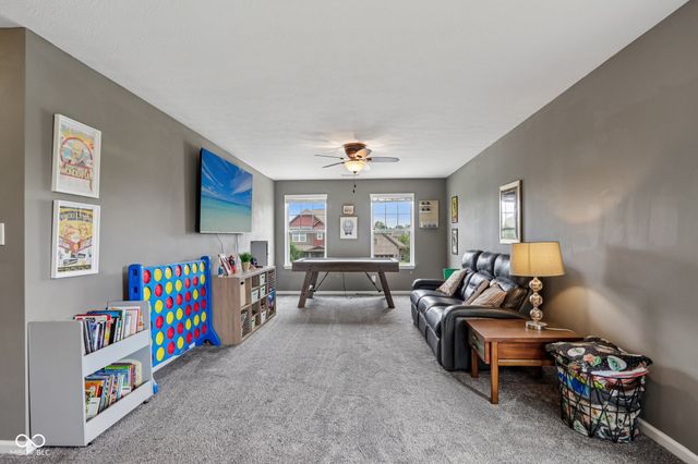 10137 Pepper Tree Lane, Noblesville, IN 46060