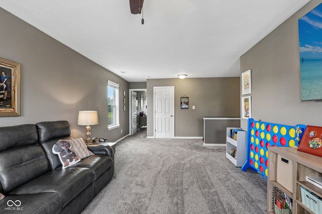 10137 Pepper Tree Lane, Noblesville, IN 46060