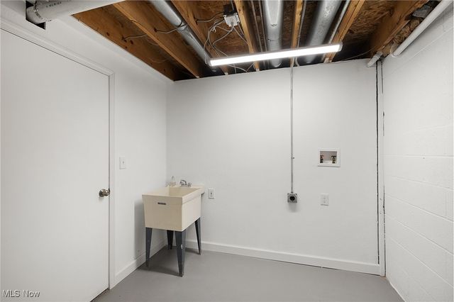 4654 Brookwood Drive, Brooklyn, OH 44144