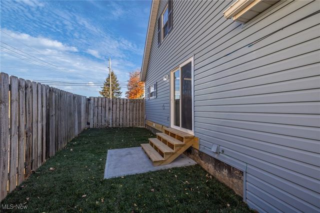 4654 Brookwood Drive, Brooklyn, OH 44144