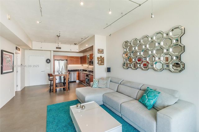 3470 E Coast Ave H1903, Miami, FL 33137