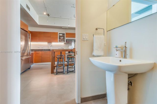 3470 E Coast Ave H1903, Miami, FL 33137