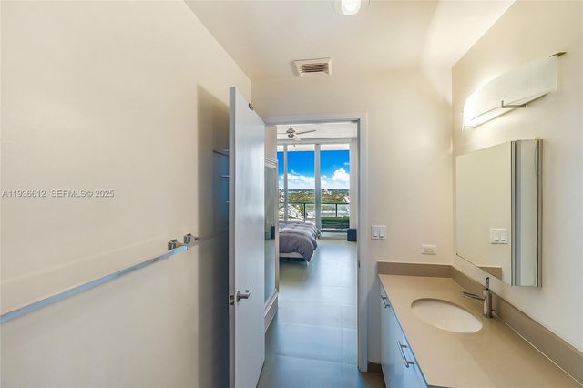 3470 E Coast Ave H1903, Miami, FL 33137