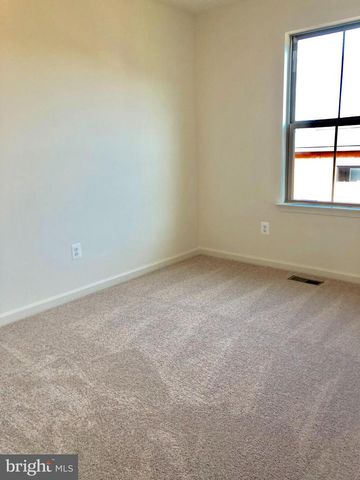 124 TOLOCKA TER NE, Leesburg, VA 20176