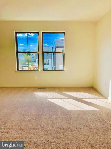 124 TOLOCKA TER NE, Leesburg, VA 20176