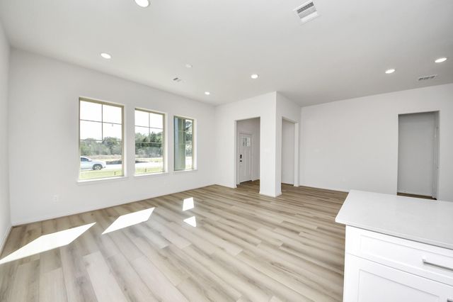 407 Legacy Point A, Sealy, TX 77474