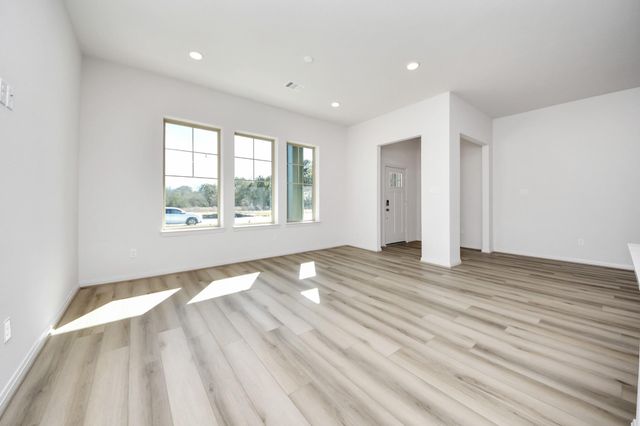 407 Legacy Point A, Sealy, TX 77474