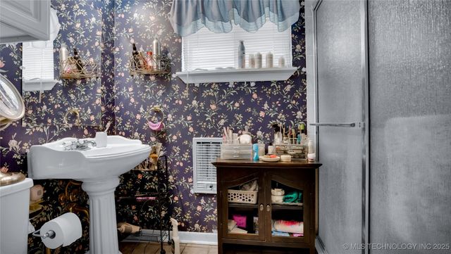 912 Maxwell NW, Ardmore, OK 73401