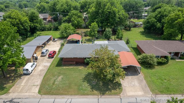 912 Maxwell NW, Ardmore, OK 73401