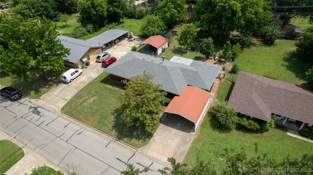 912 Maxwell NW, Ardmore, OK 73401