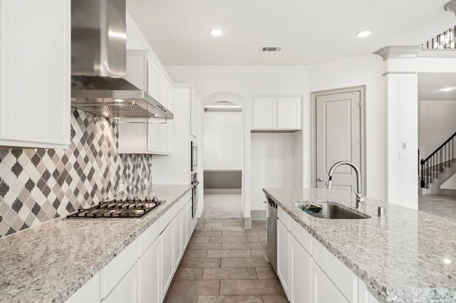 1911 Sapphire Pines Lane, Richmond, TX 77469