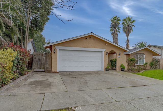 466 Columbia, Merced, CA 95340