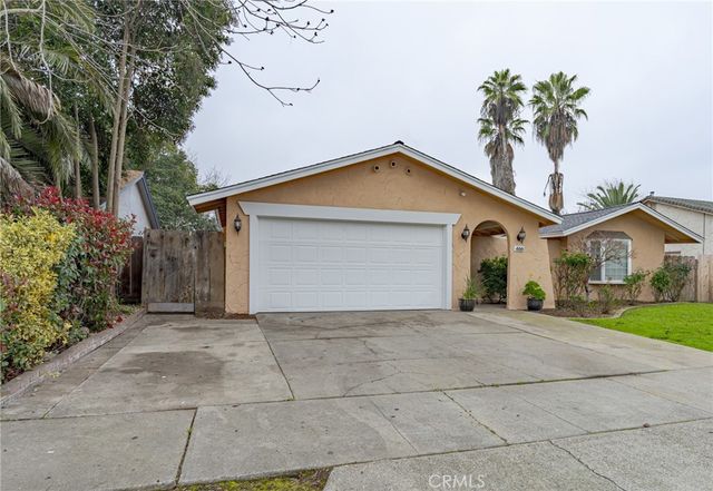 466 Columbia, Merced, CA 95340