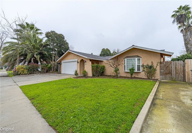 466 Columbia, Merced, CA 95340