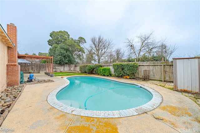 466 Columbia, Merced, CA 95340