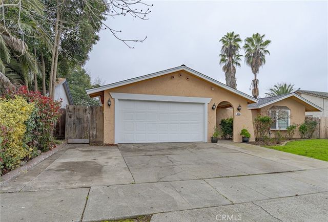 466 Columbia, Merced, CA 95340