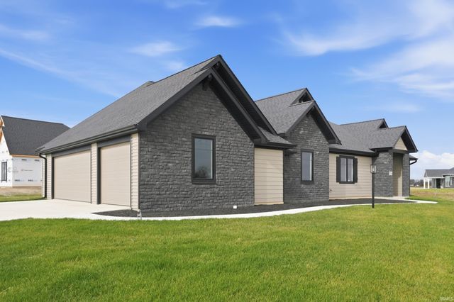 2088 Seward Lake Pass, Fort Wayne, IN 46814