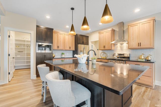 2088 Seward Lake Pass, Fort Wayne, IN 46814