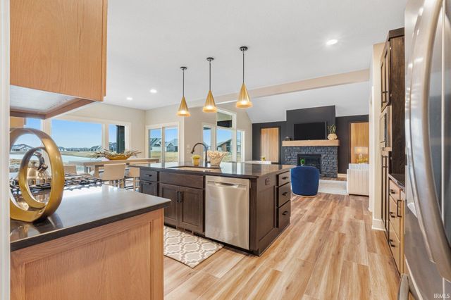 2088 Seward Lake Pass, Fort Wayne, IN 46814