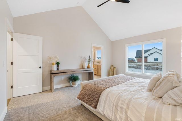 2088 Seward Lake Pass, Fort Wayne, IN 46814