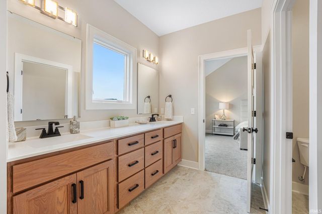 2088 Seward Lake Pass, Fort Wayne, IN 46814