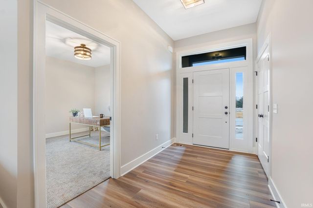 2088 Seward Lake Pass, Fort Wayne, IN 46814