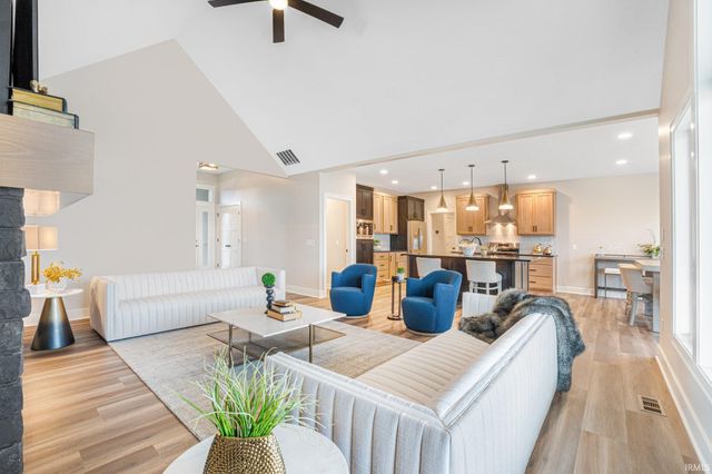 2088 Seward Lake Pass, Fort Wayne, IN 46814